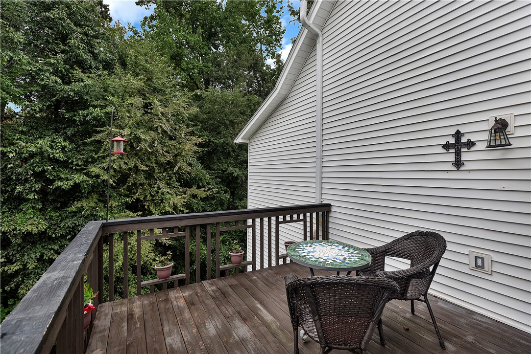 180 Grand Oak Circle Pendleton, SC 29670 - Photo 18 of 43 Deck off Kitchen