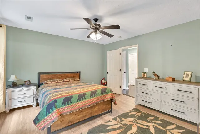 $299,900 | 180 Grand Oak Circle, Pendleton, SC 29670