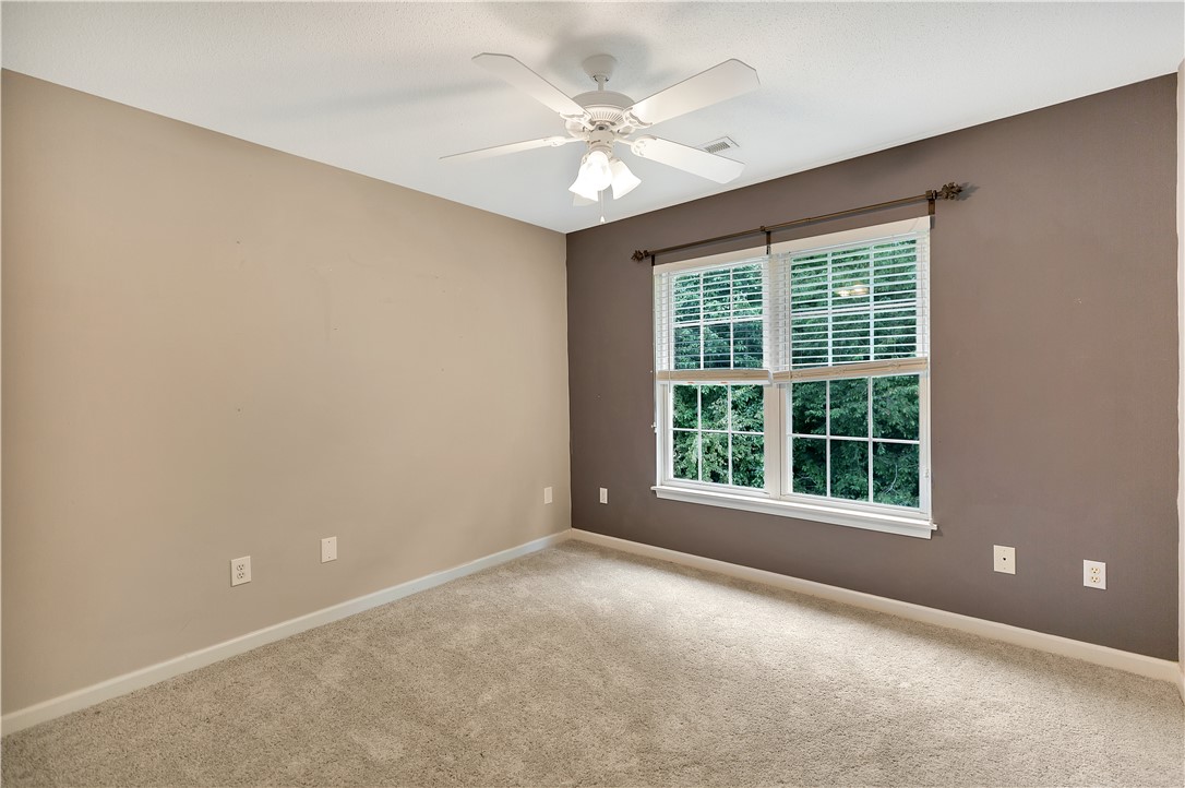 180 Grand Oak Circle Pendleton, SC 29670 - Photo 26 of 43 Upstairs Bedroom