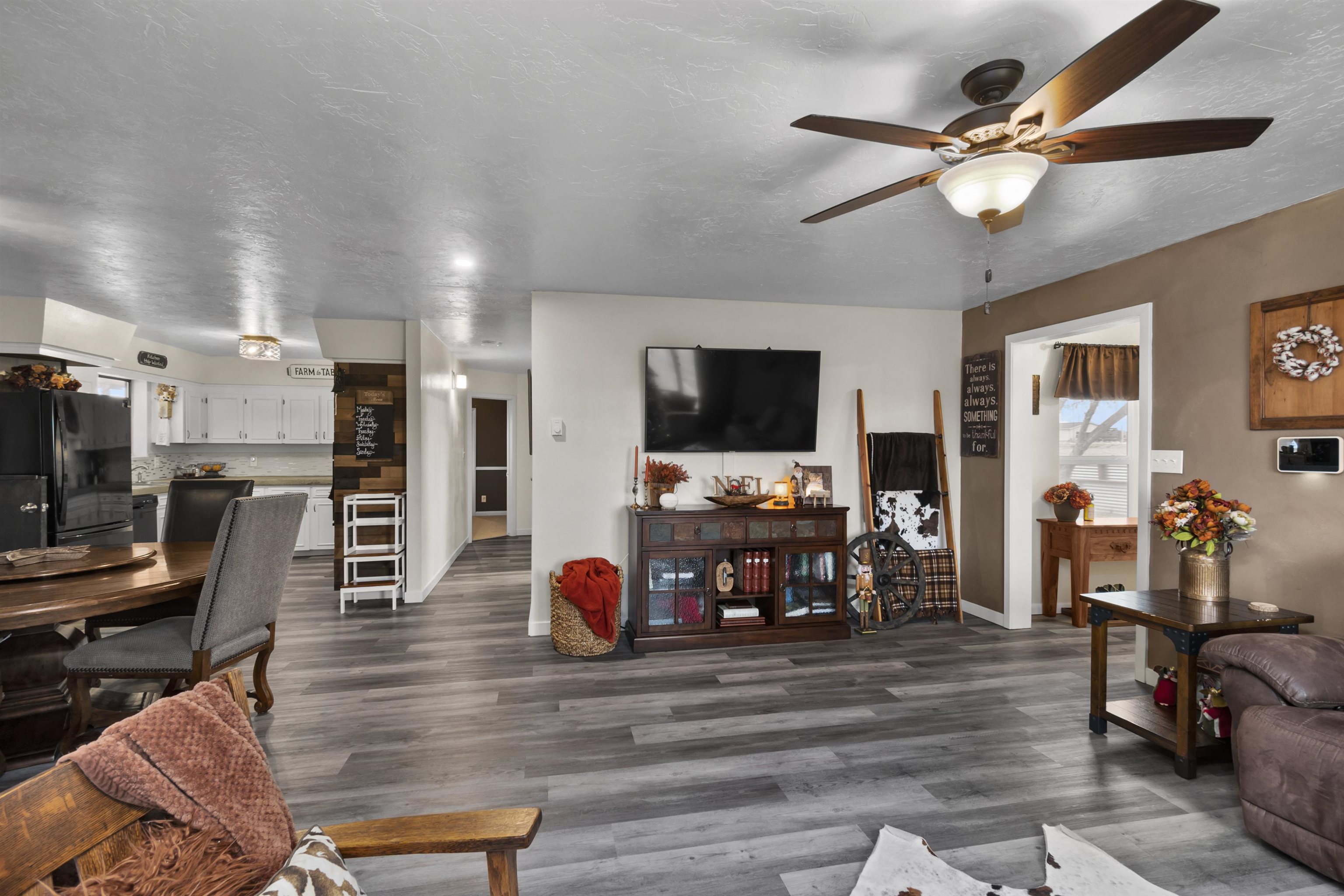 1349 14 Road Loma, CO 81524 - Photo 5 of 37 Gallery Image 5