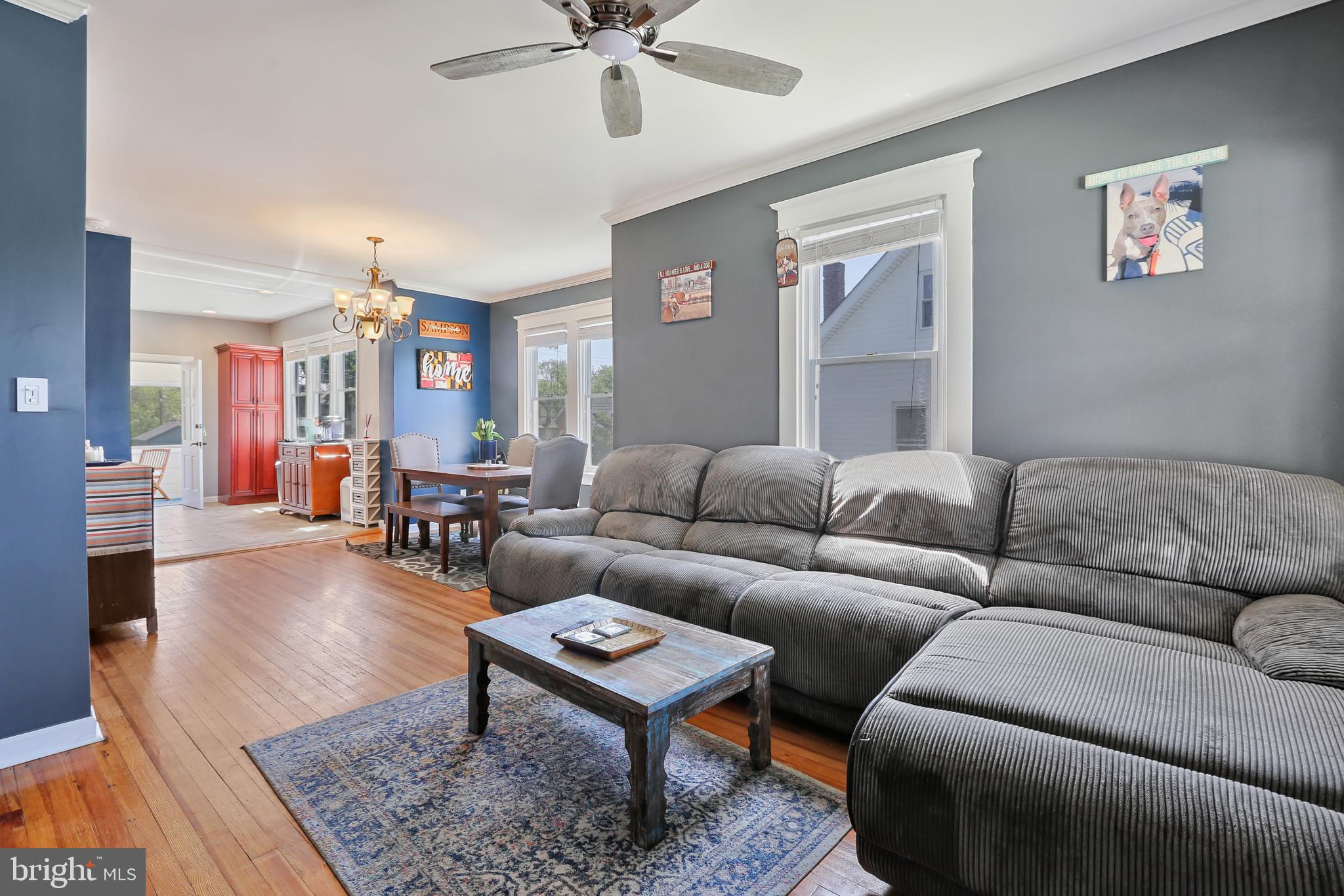 5609 Tramore Road Baltimore, MD 21214 - Photo 6 of 42 Notice the open space from front door to back.