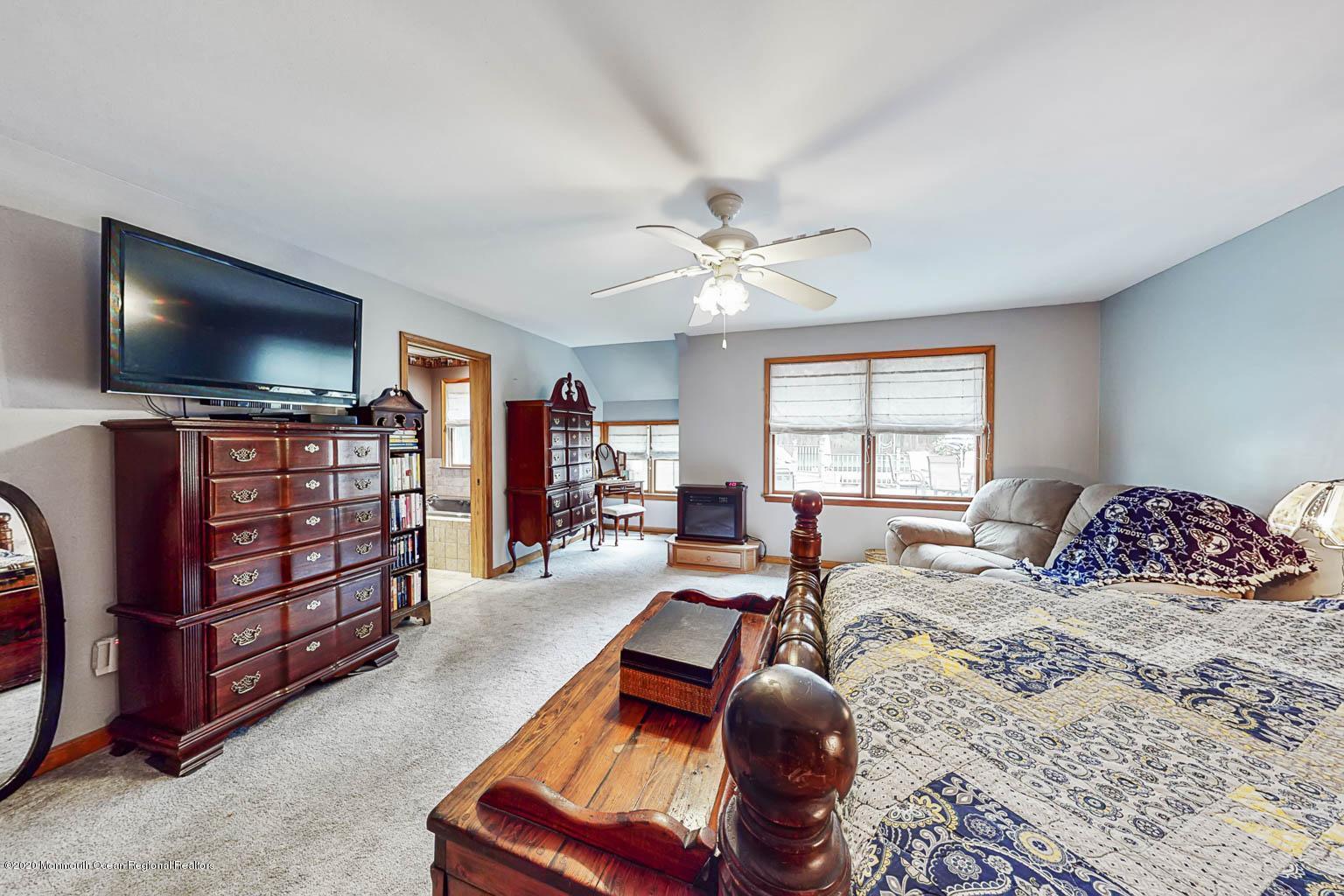137 Pasadena Road Whiting, NJ 08759 - Photo 13 of 31 121-617626858-1599175946