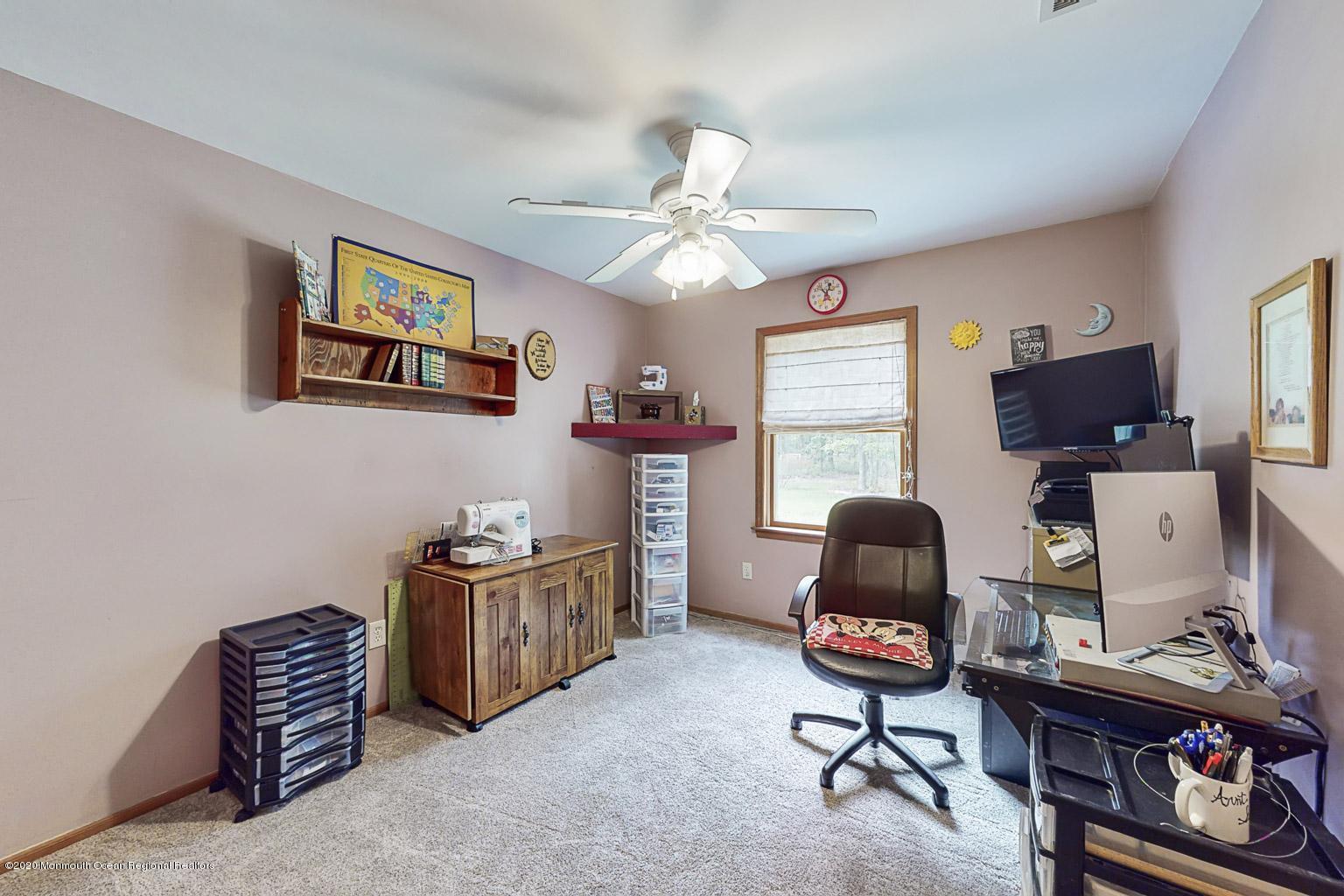 137 Pasadena Road Whiting, NJ 08759 - Photo 17 of 31 121-1697656283-1599175945