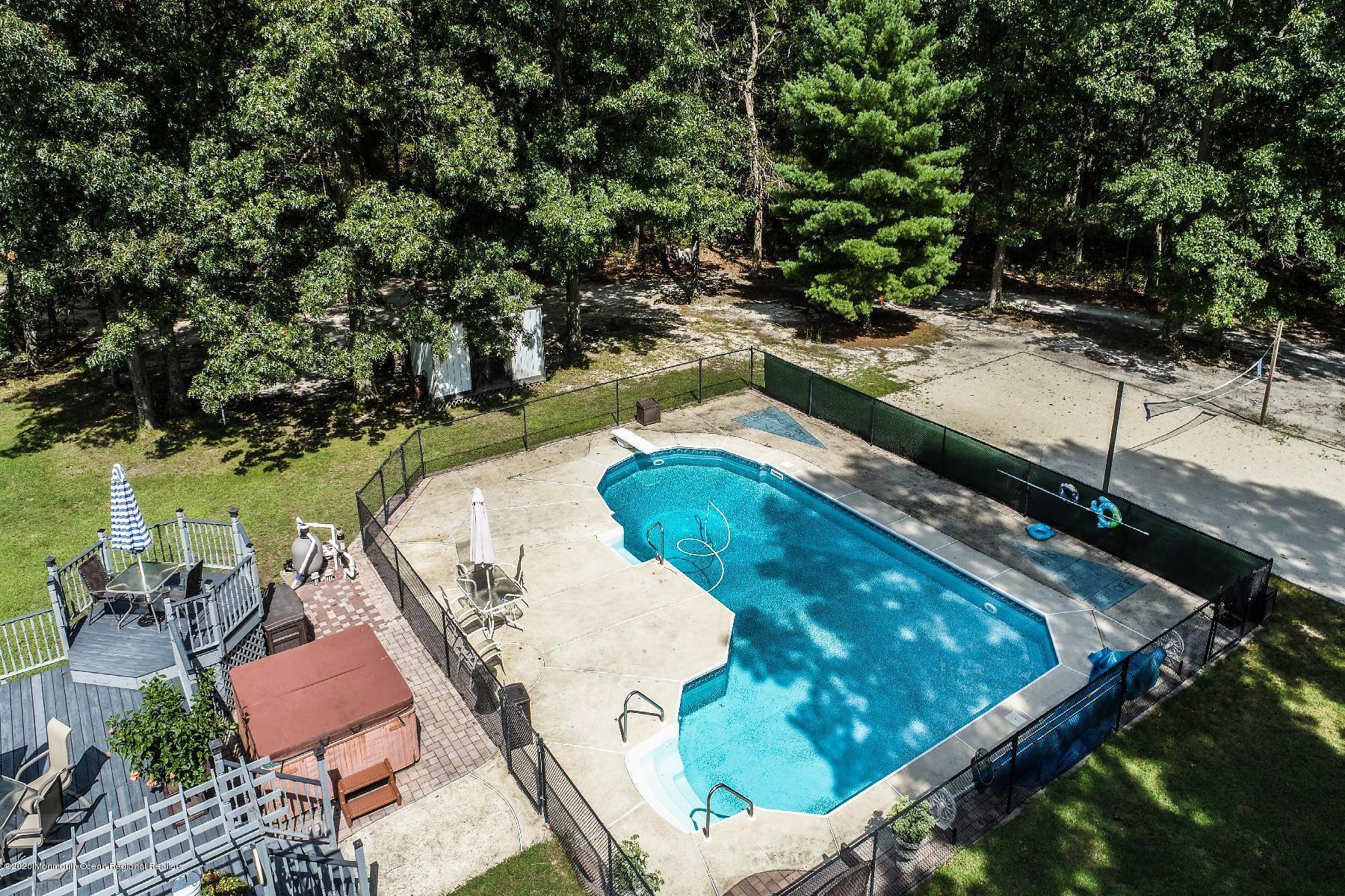 137 Pasadena Road Whiting, NJ 08759 - Photo 24 of 31 121-1250841256-1599175983