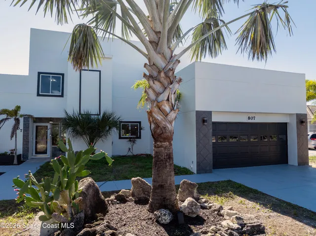$729,000 | 807 West Central Boulevard, Cape Canaveral, FL 32920