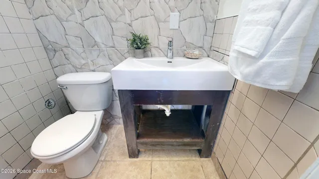 $729,000 | 807 West Central Boulevard, Cape Canaveral, FL 32920