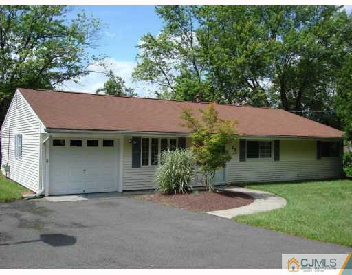 21 Wheeler Road Kendall Park, NJ 08824 - Photo 1 of 10 Gallery Image 1