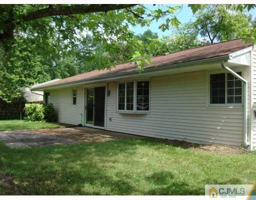 21 Wheeler Road Kendall Park, NJ 08824 - Photo 2 of 10 Gallery Image 2