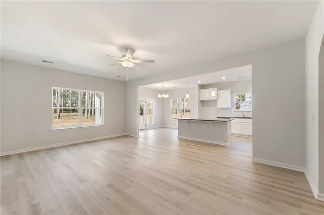 $359,000 | 118 Lakeside Drive, Anderson, SC 29621