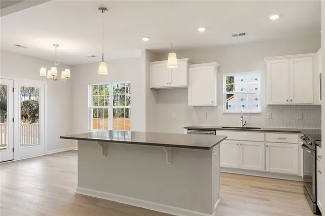 $359,000 | 118 Lakeside Drive, Anderson, SC 29621