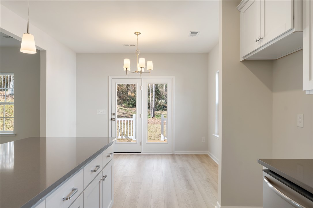 118 Lakeside Drive Anderson, SC 29621 - Photo 8 of 24