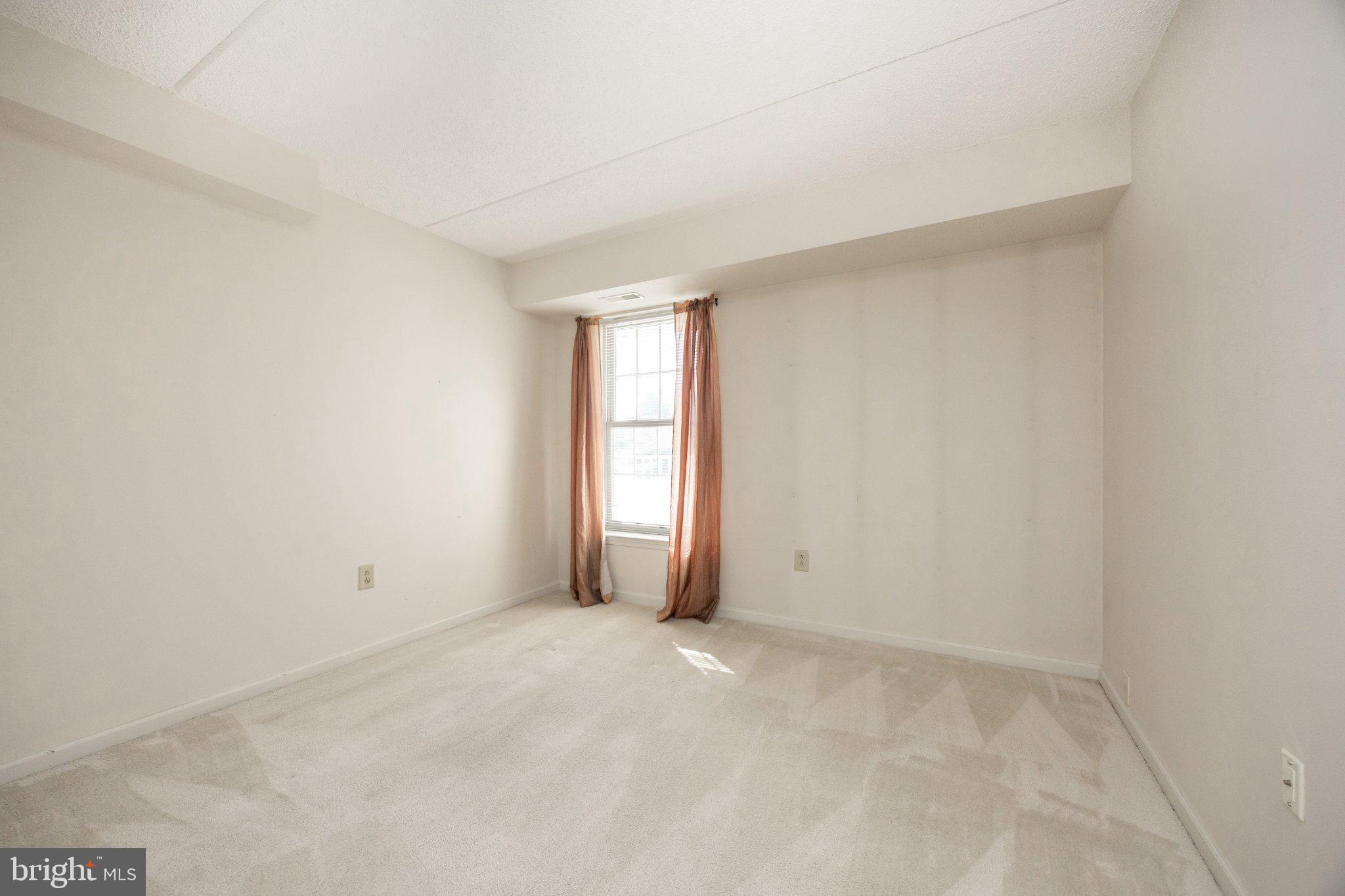 331 Brandon Road Norristown, PA 19403 - Photo 13 of 44 Bright and airy blank canvas room.