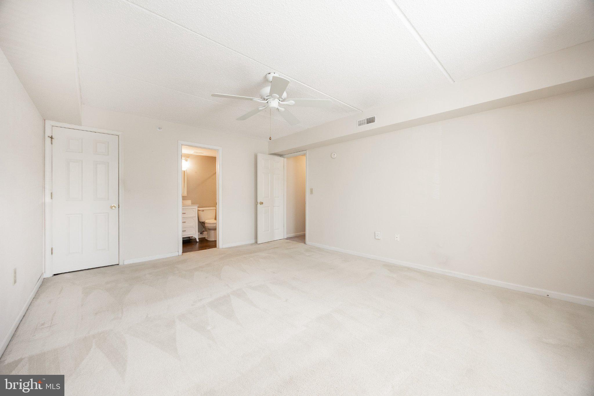 331 Brandon Road Norristown, PA 19403 - Photo 20 of 44 Spacious, light-filled living area.