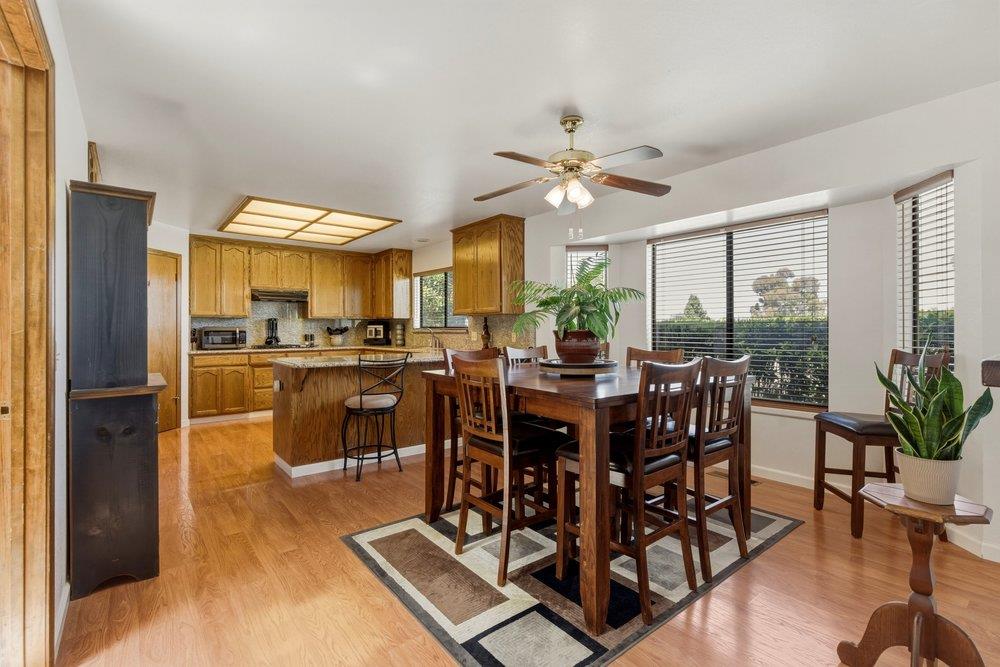 805 South Ridgemark Drive Hollister, CA 95023 - Photo 4 of 42