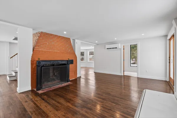 $695,000 | 138 Orchard Road, Cumberland, ME 04021