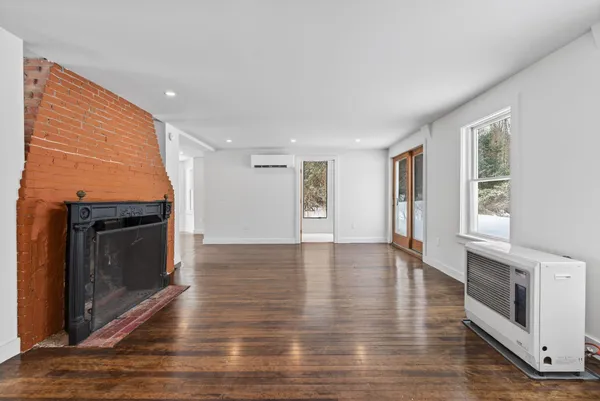 $695,000 | 138 Orchard Road, Cumberland, ME 04021