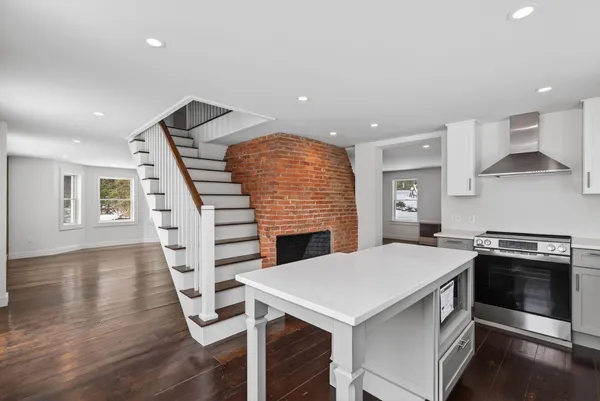 $695,000 | 138 Orchard Road, Cumberland, ME 04021