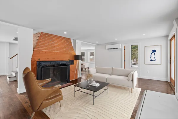 $695,000 | 138 Orchard Road, Cumberland, ME 04021