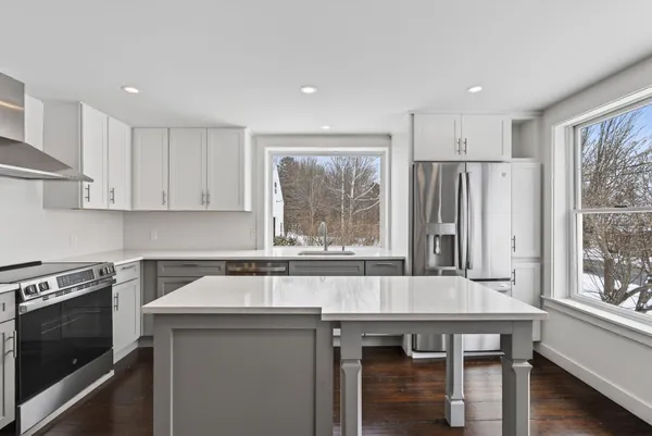 $695,000 | 138 Orchard Road, Cumberland, ME 04021