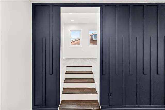 $264,900 | 4914 North Wallace Drive, Kansas City, MO 64119