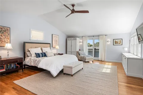 $1,995,000 | 20 Briarfield Road, Barrington, RI 02806