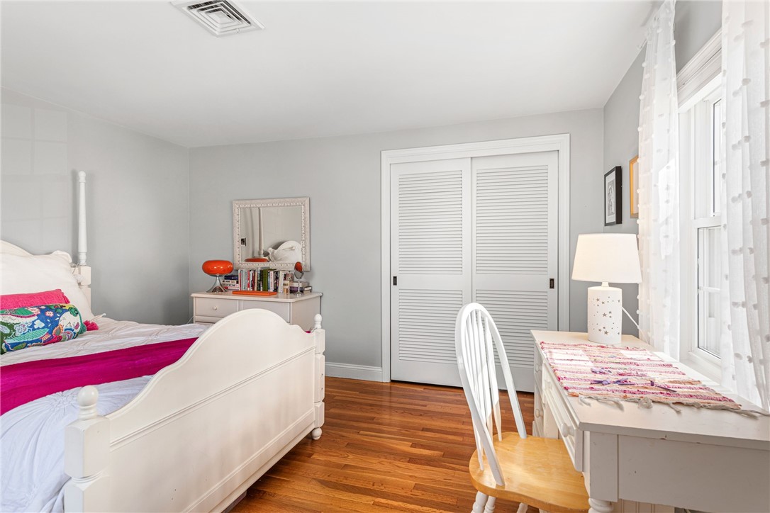 20 Briarfield Road Barrington, RI 02806 - Photo 36 of 45