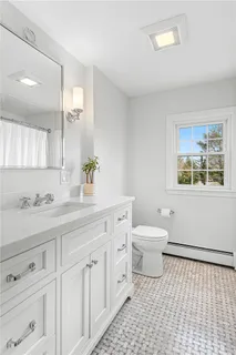 $1,995,000 | 20 Briarfield Road, Barrington, RI 02806
