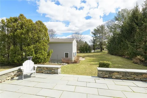 $1,995,000 | 20 Briarfield Road, Barrington, RI 02806