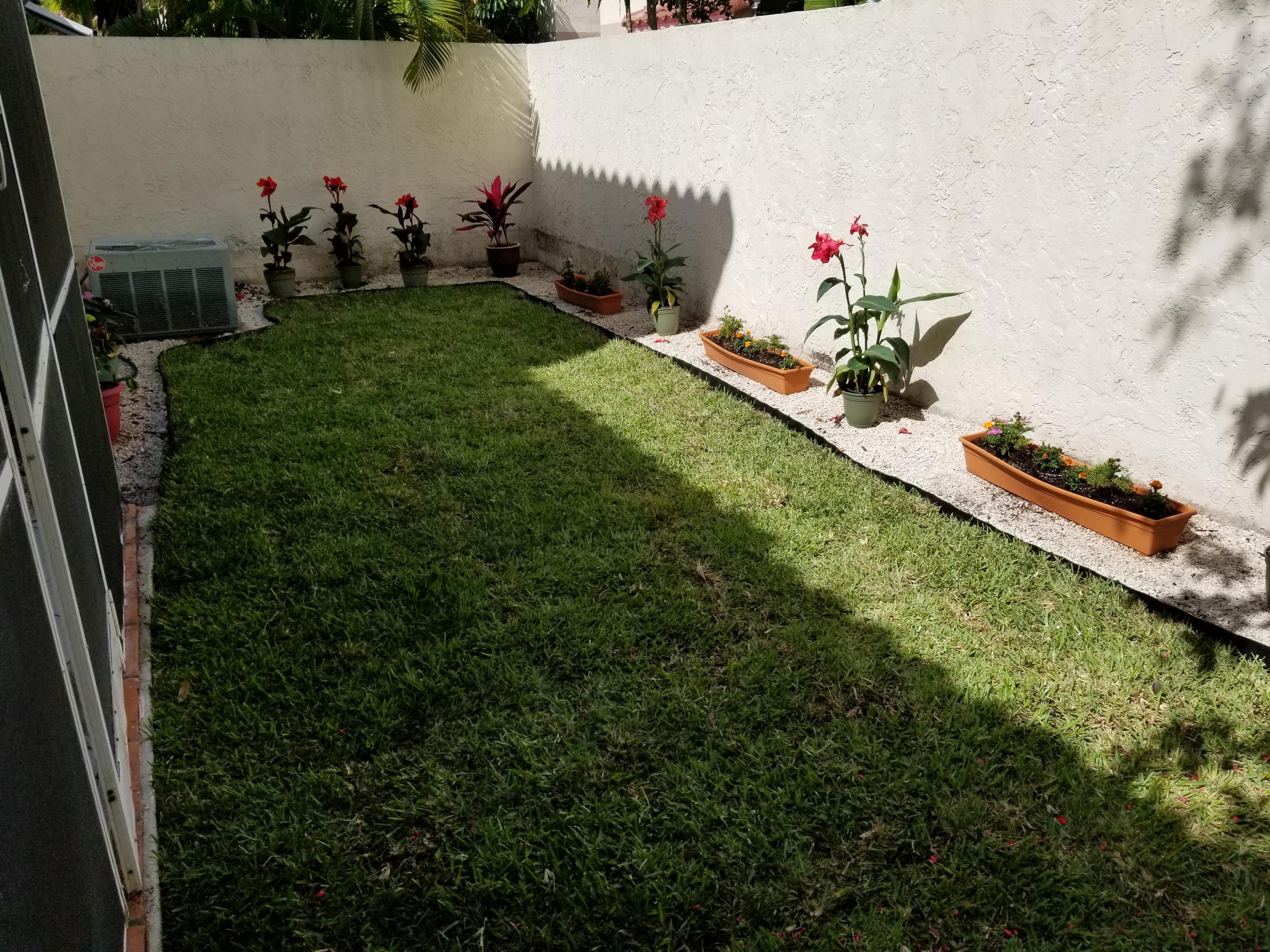 5239 Majorca Club Drive Boca Raton, FL 33486 - Photo 29 of 35 Backyard