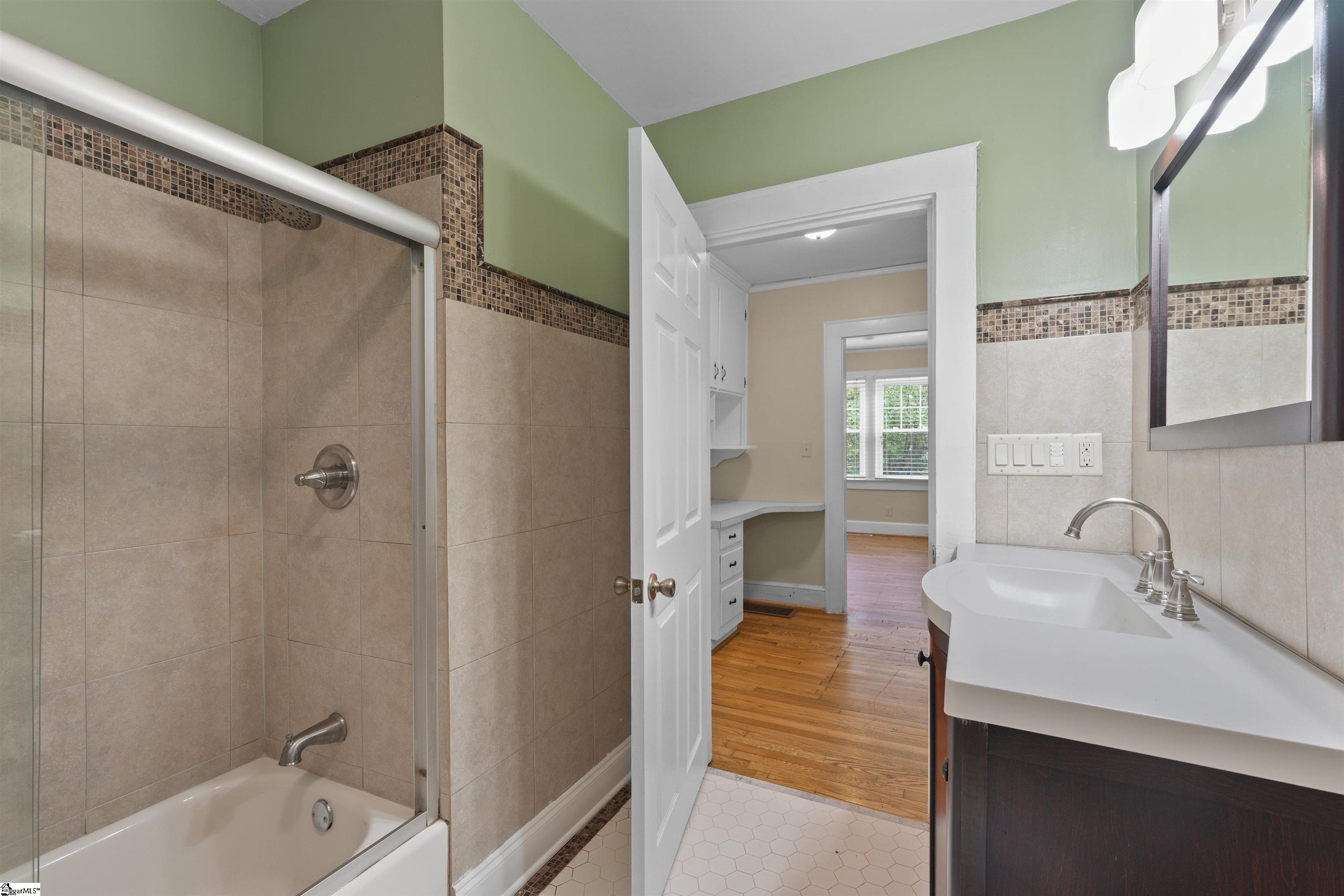 823 North Franklin Road Greenville, SC 29617 - Photo 13 of 24 Gallery Image 13