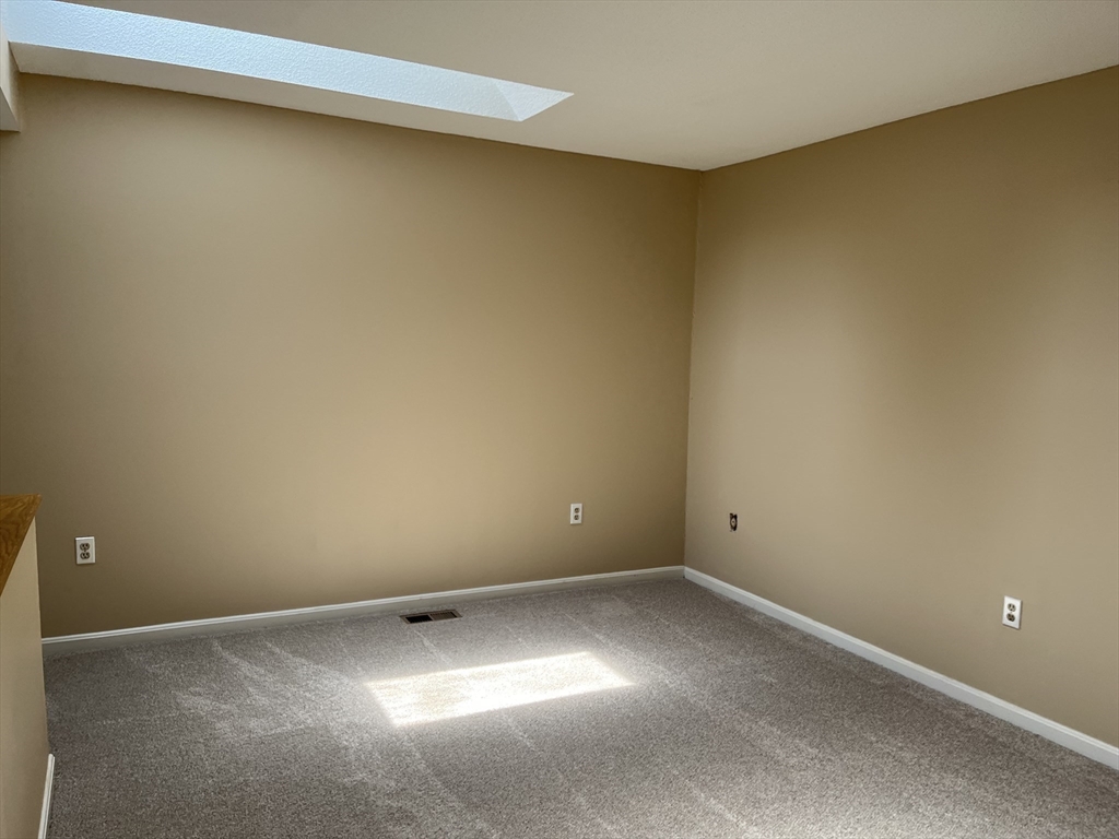 4 Herbert Drive, Unit B Sutton, MA 01590 - Photo 13 of 30
