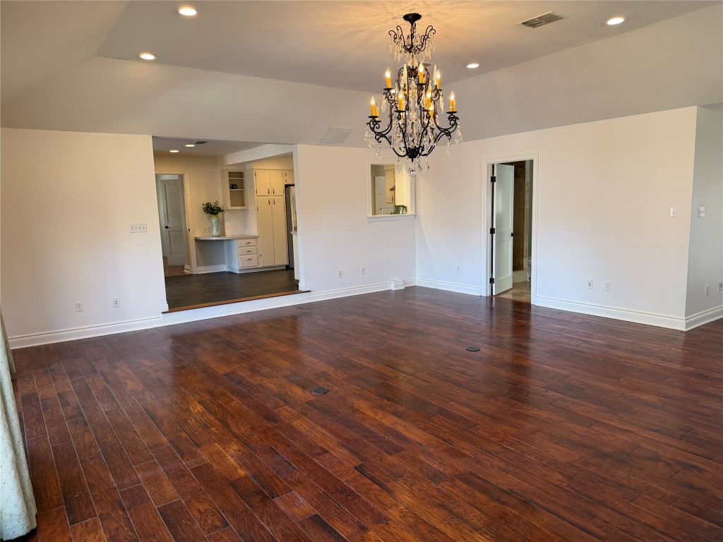 3003 Burleson Road Austin, TX 78741 - Photo 14 of 35 3rd full bath and laundry room to right