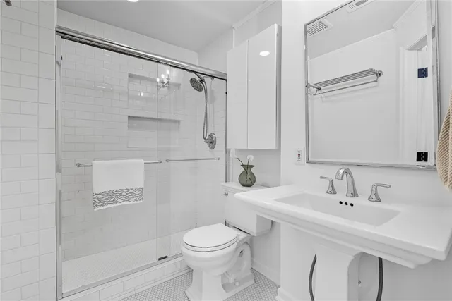 $995,000 | 3003 Burleson Road, Austin, TX 78741