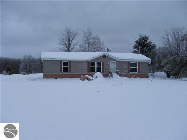 13805 Shippy Road Southwest Fife Lake, MI 49633 - Photo 5 of 6 1710873-4.JPG