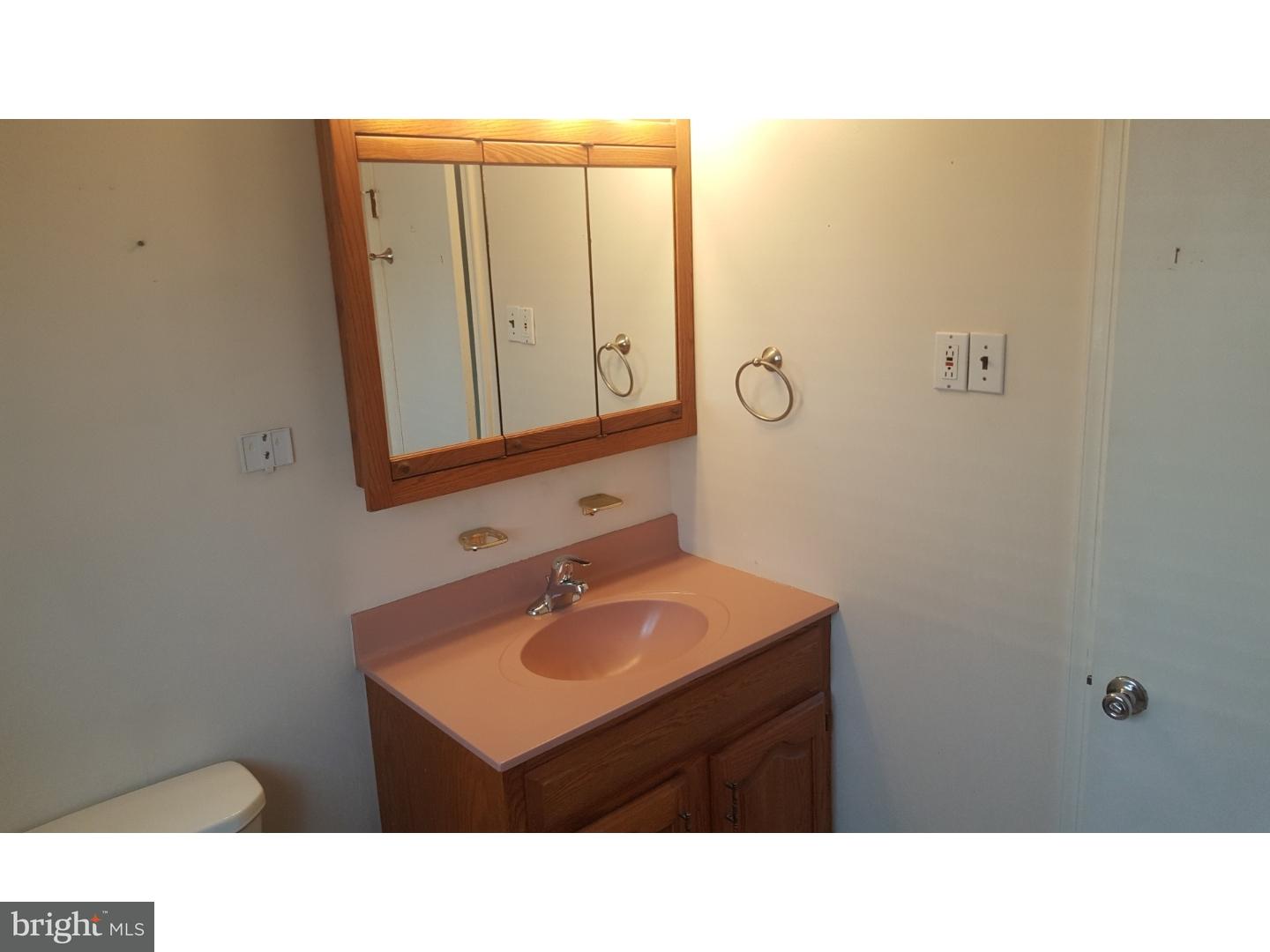 122 Orchard Road Ridley Park, PA 19078 - Photo 15 of 21 Bathroom