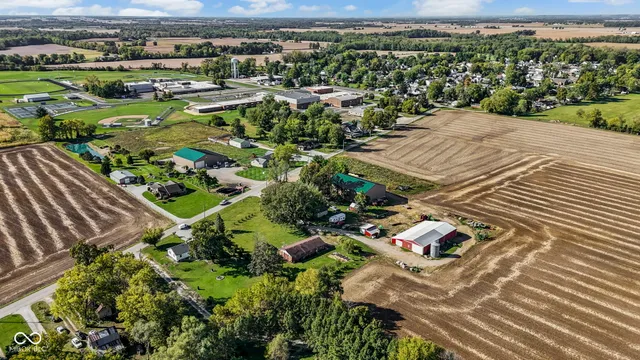 $229,900 | 6510 East Middletown Road, Waldron, IN 46182