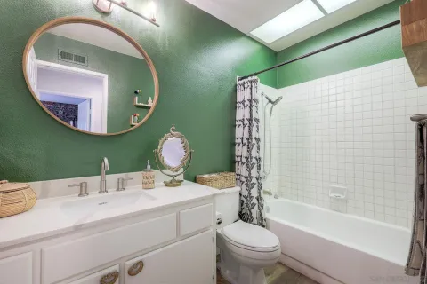 $1,095,000 | 2133 Emberwood Way, Escondido, CA 92029