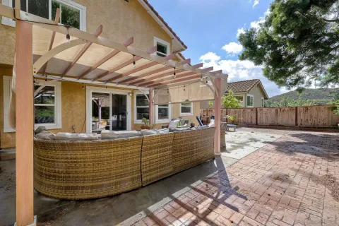 $1,095,000 | 2133 Emberwood Way, Escondido, CA 92029