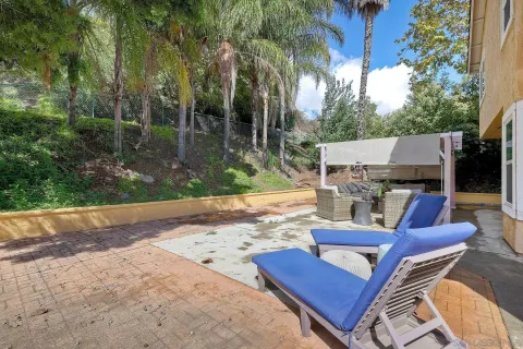 $1,095,000 | 2133 Emberwood Way, Escondido, CA 92029