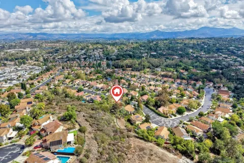 $1,095,000 | 2133 Emberwood Way, Escondido, CA 92029