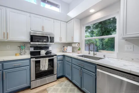 $1,095,000 | 2133 Emberwood Way, Escondido, CA 92029