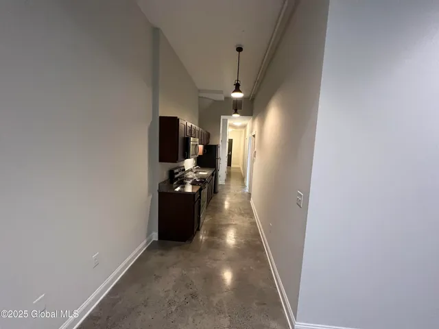 $1,800 | 733 Broadway, Unit 209, Albany, NY 12207