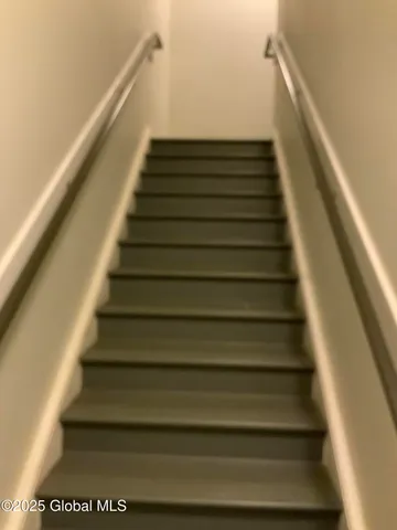 $1,800 | 733 Broadway, Unit 209, Albany, NY 12207