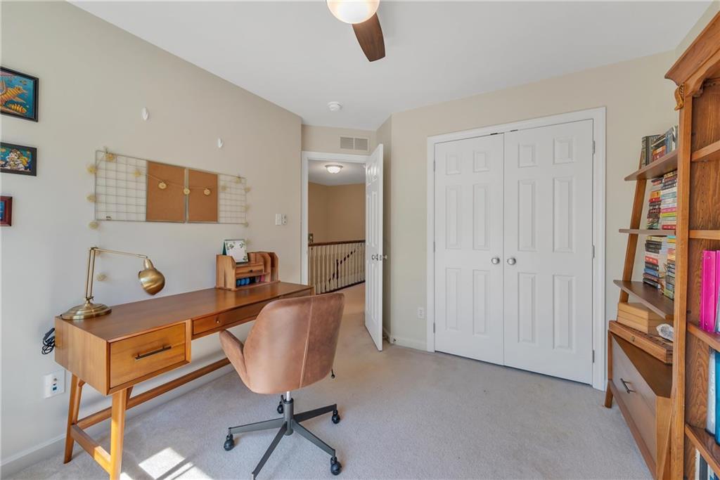 52 Castle View Drive McKees Rocks, PA 15136 - Photo 20 of 25