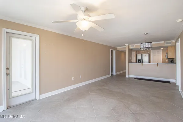 $189,000 | 2046 Beach Boulevard, Unit A321, Biloxi, MS 39531