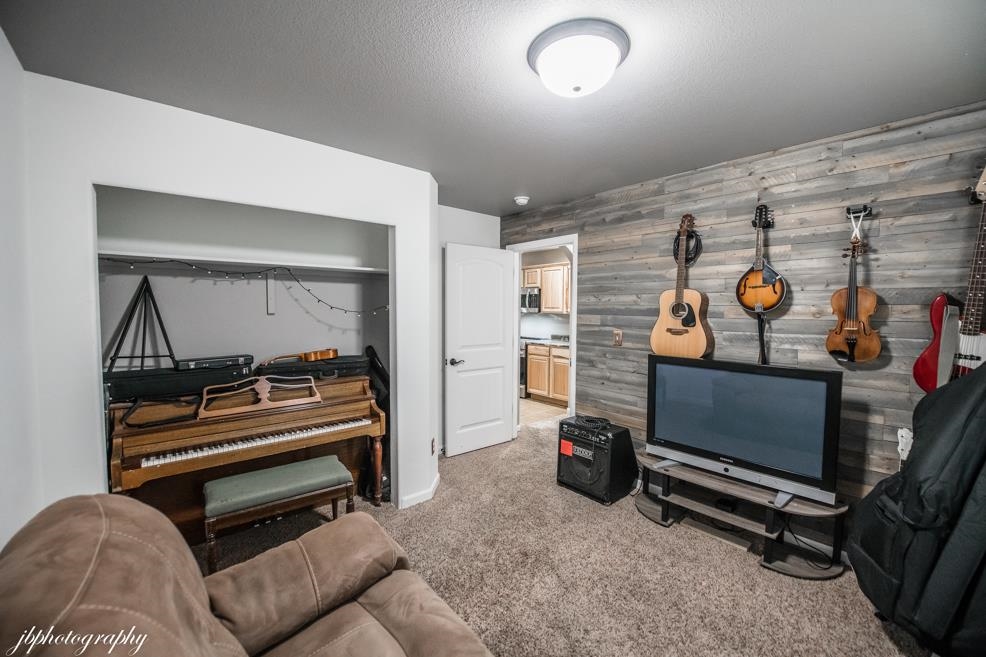 454 Davis Road Grand Junction, CO 81504 - Photo 12 of 32 Gallery Image 12