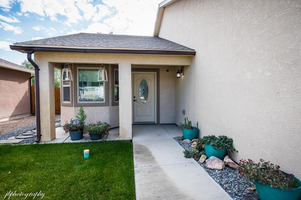454 Davis Road Grand Junction, CO 81504 - Photo 3 of 32 Gallery Image 3
