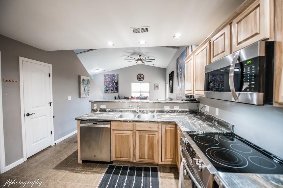 454 Davis Road Grand Junction, CO 81504 - Photo 10 of 32 Gallery Image 10