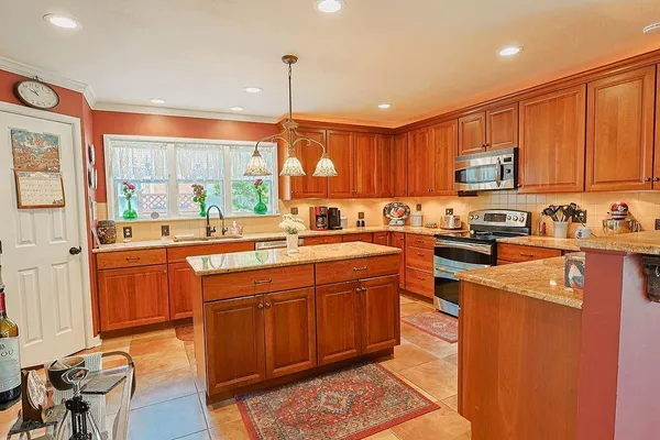 $475,000 | 1602 Elmwood Drive, Abilene, TX 79605