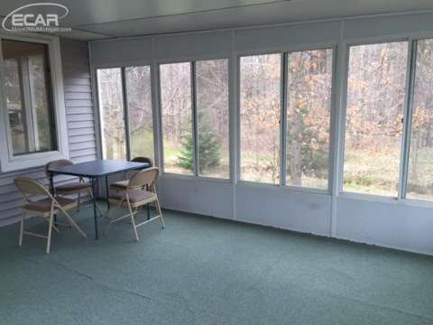 5322 North Oak Road Davison, MI 48423 - Photo 17 of 21 20446056-16.JPG